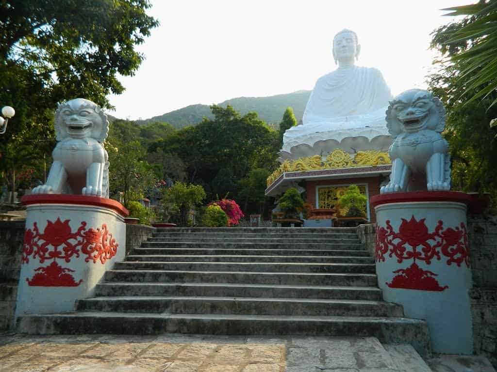 Top 5 Buddhist Temples in Phu Yen That You Must Visit